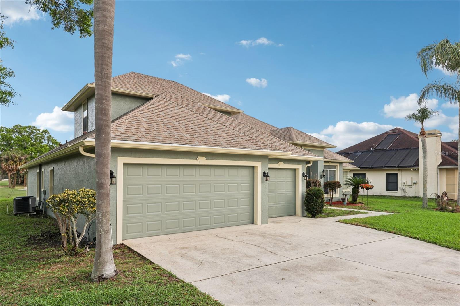 Image 2 of 73 For 20421 Netherland Street