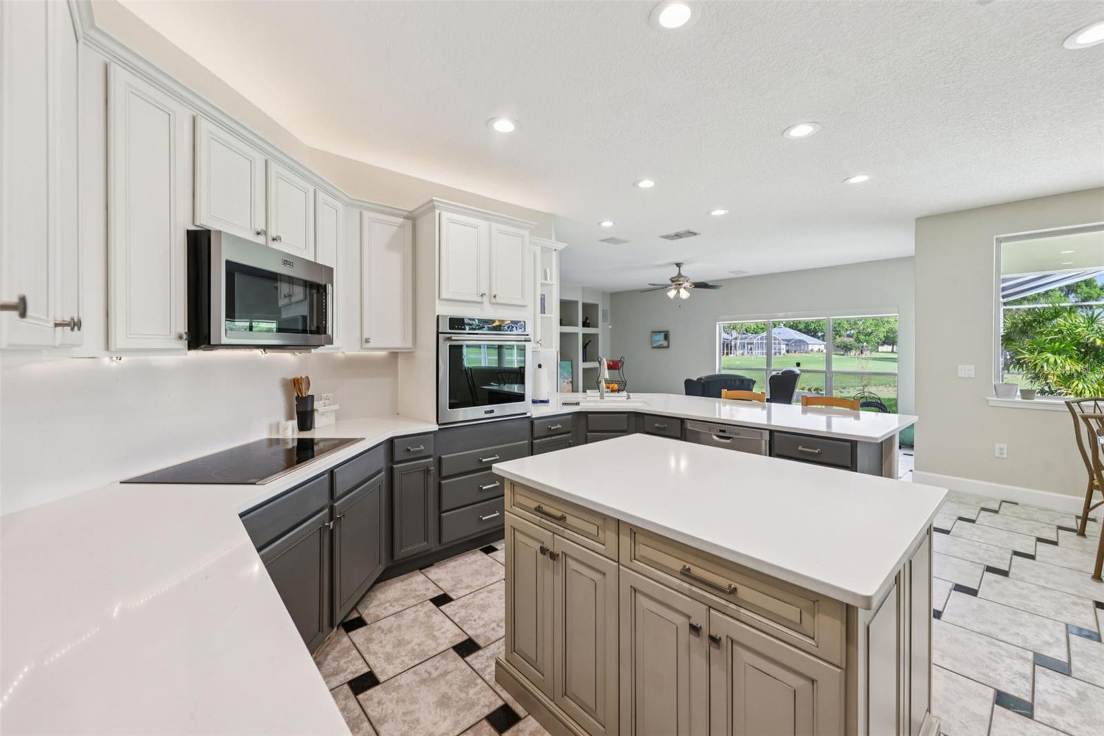 Image 29 of 73 For 20421 Netherland Street