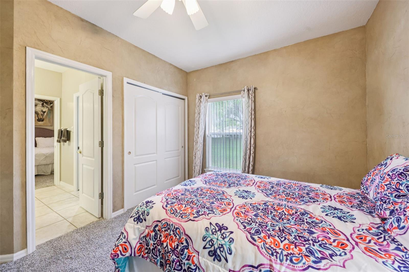 Image 32 of 73 For 20421 Netherland Street