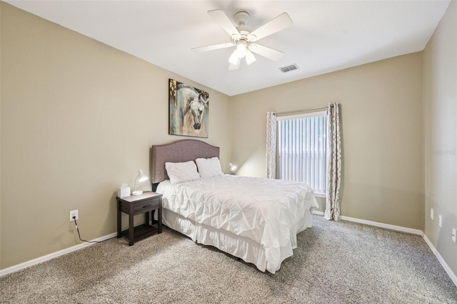 Image 33 of 73 For 20421 Netherland Street