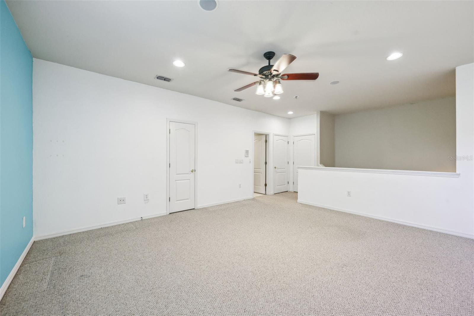 Image 41 of 73 For 20421 Netherland Street