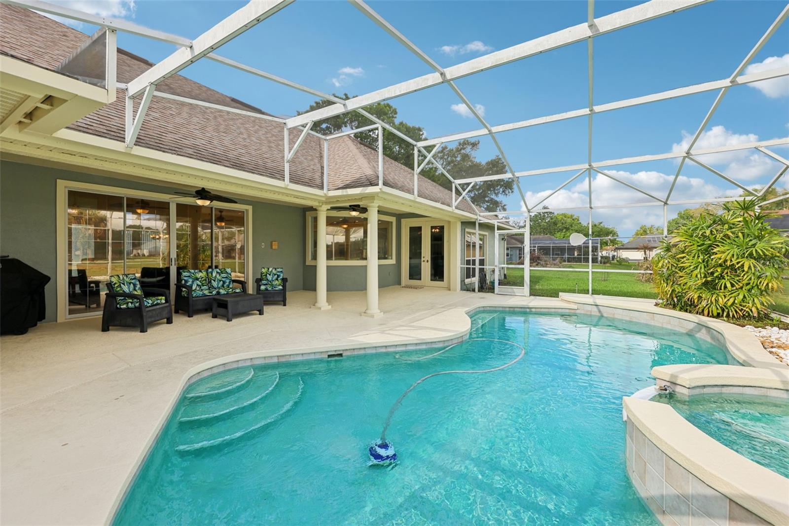 Image 47 of 73 For 20421 Netherland Street