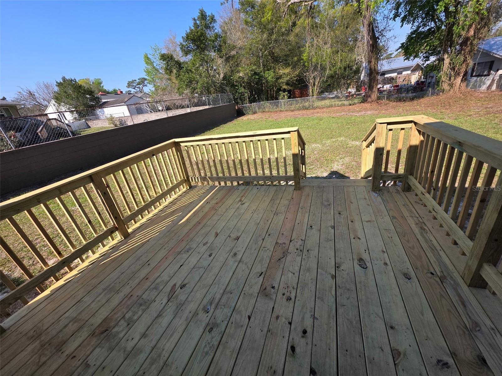 Image 14 of 22 For 410 Moseley Avenue