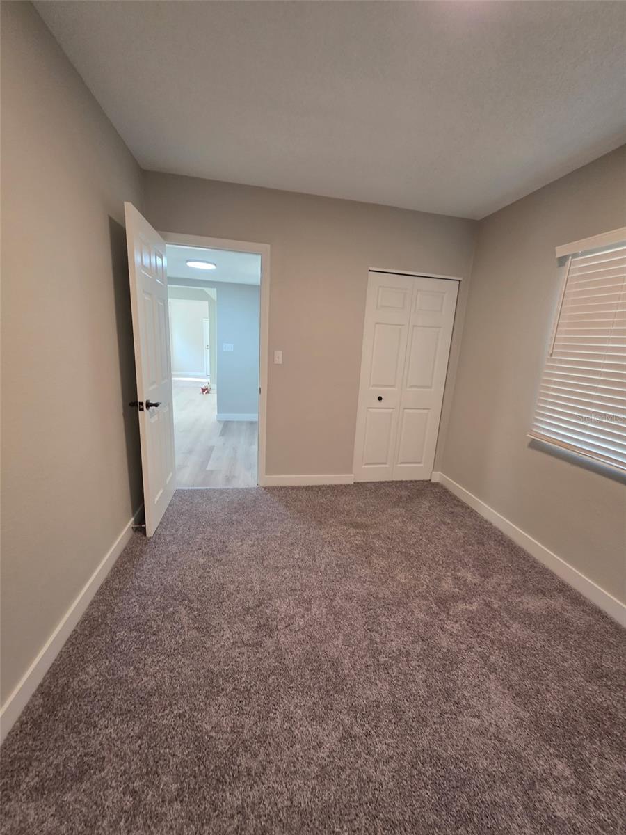 Image 16 of 22 For 410 Moseley Avenue