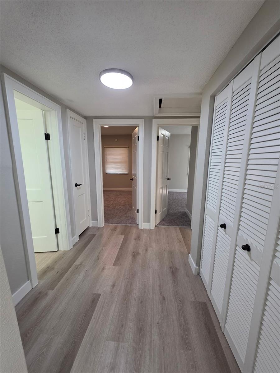 Image 3 of 22 For 410 Moseley Avenue