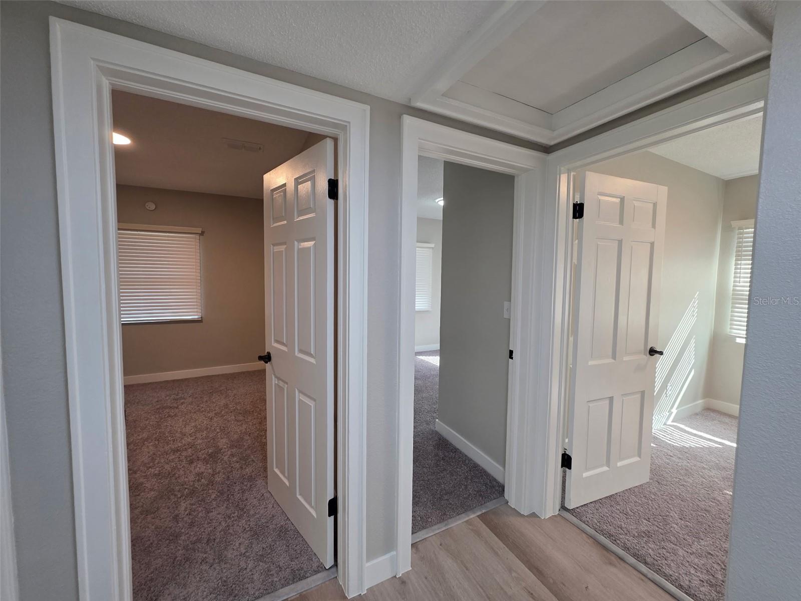 Image 7 of 22 For 410 Moseley Avenue