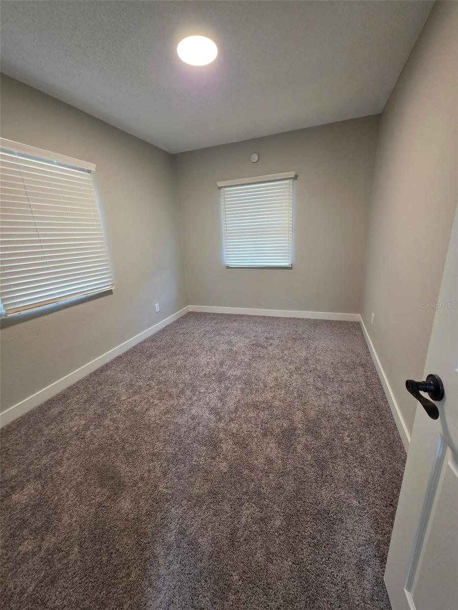 Image 8 of 22 For 410 Moseley Avenue