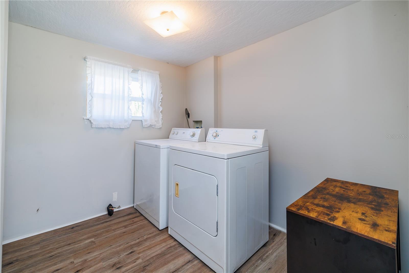 Image 17 of 31 For 412 Osprey Drive