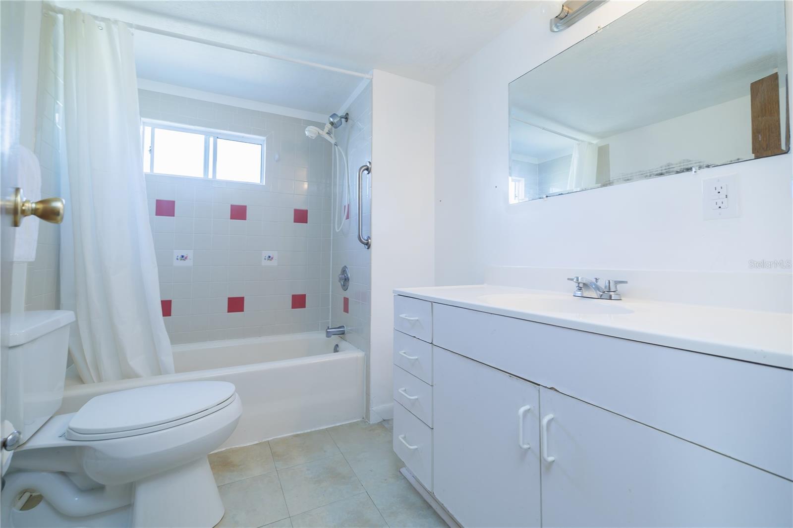 Image 18 of 31 For 412 Osprey Drive