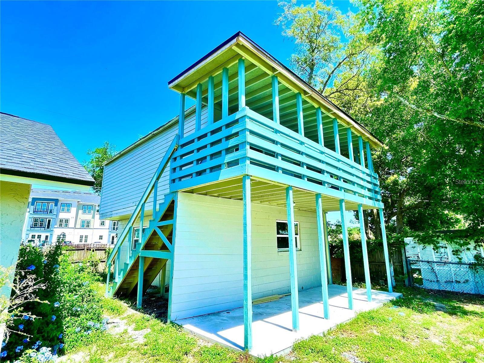 Image 31 of 33 For 236 Plaza Oval