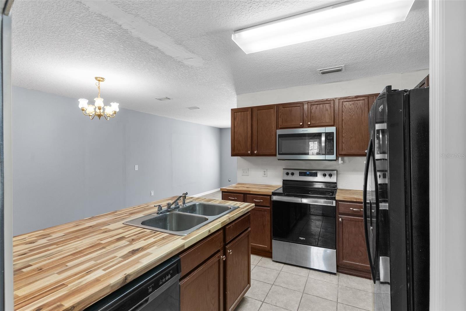 Image 11 of 46 For 16727 91st Street