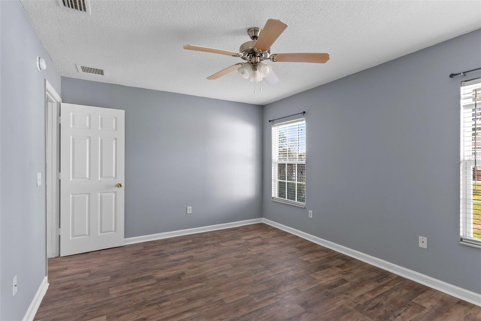 Image 19 of 46 For 16727 91st Street