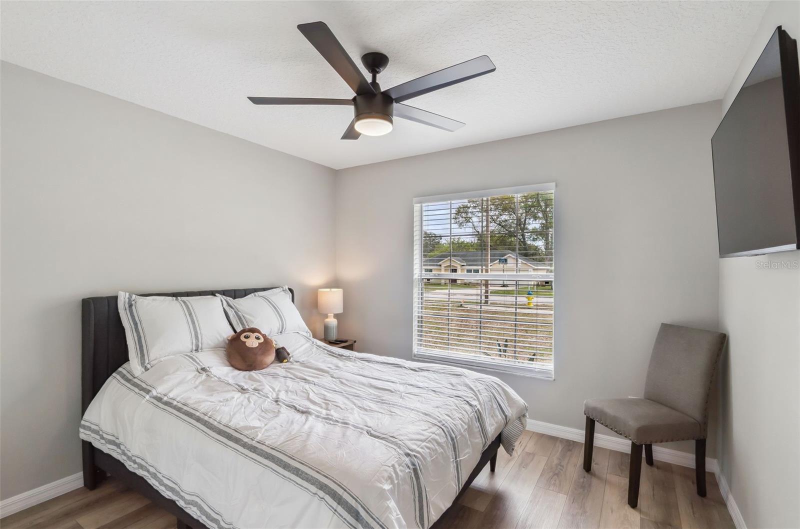 Image 13 of 24 For 165 Quail Oaks Circle