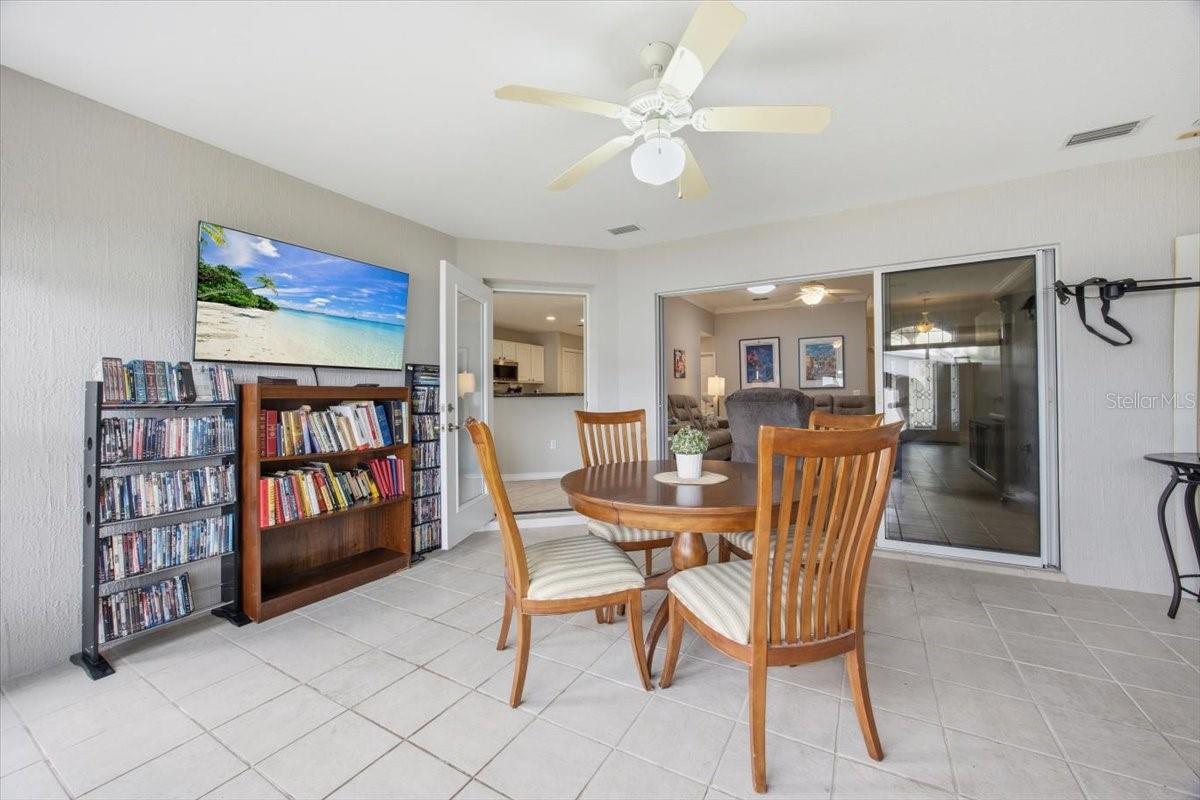 Image 22 of 43 For 601 Sweetwater Way