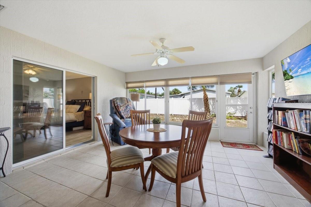 Image 23 of 43 For 601 Sweetwater Way