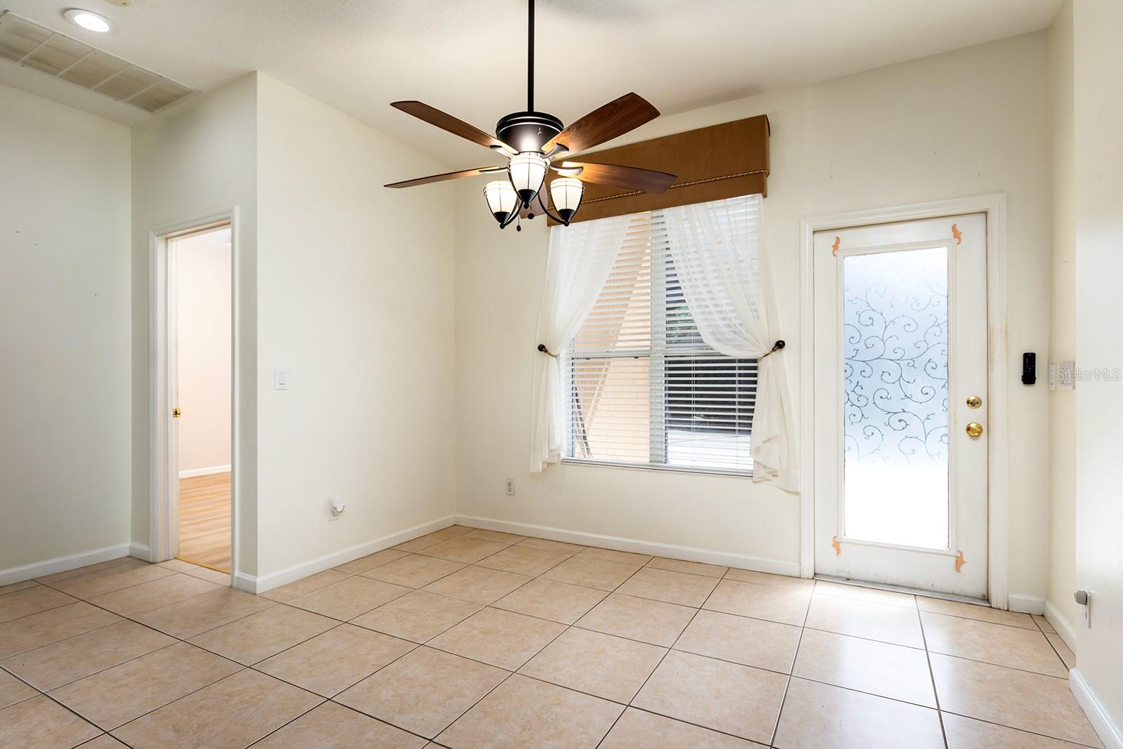 Image 13 of 31 For 13409 Via Roma Circle