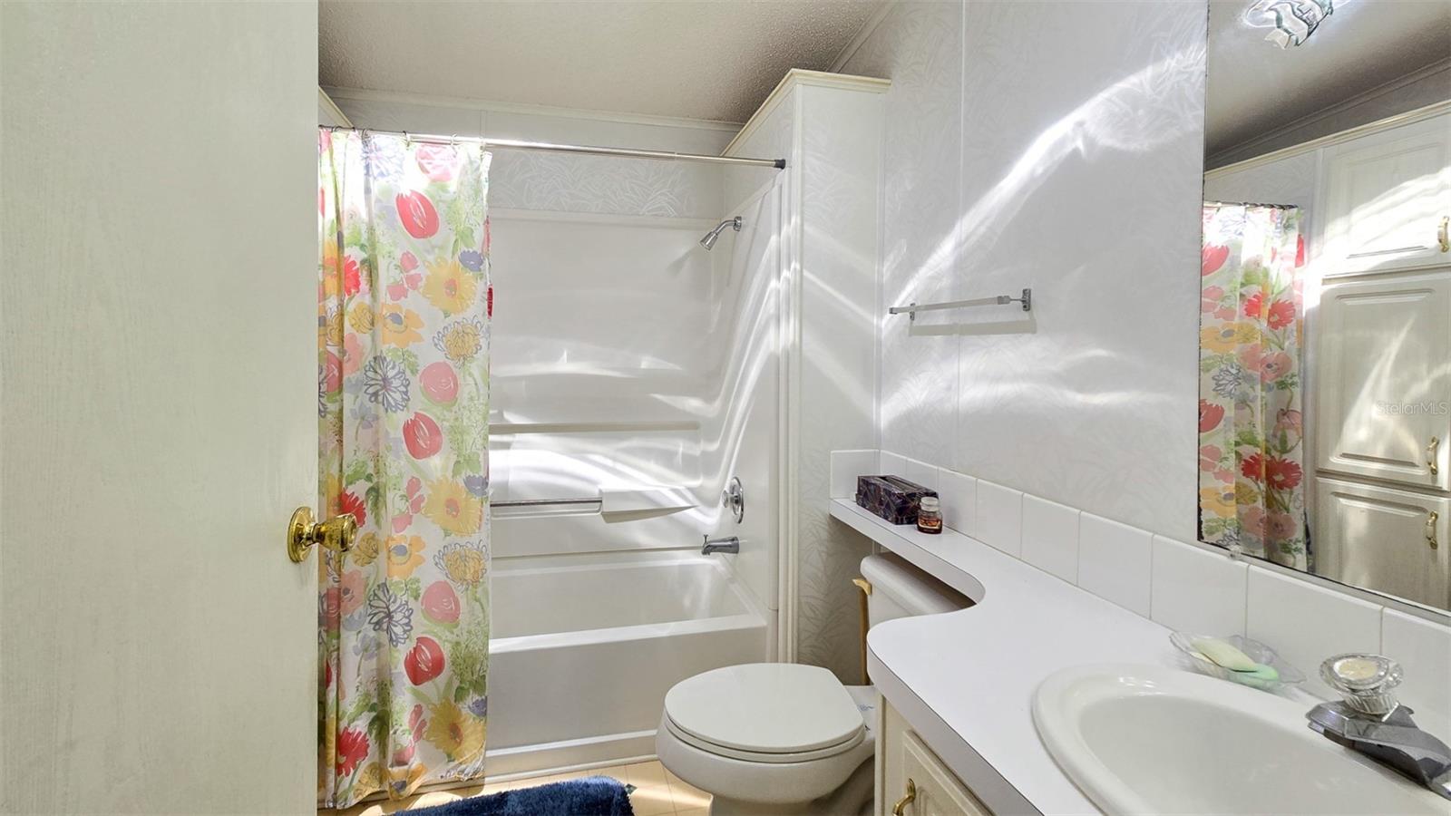 Image 16 of 32 For 306 Buttonwood Court