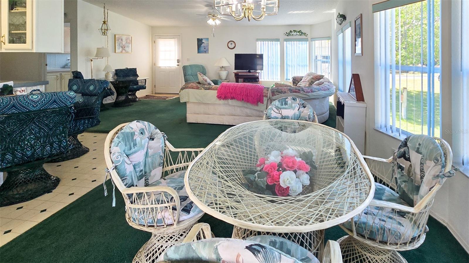 Image 7 of 32 For 306 Buttonwood Court