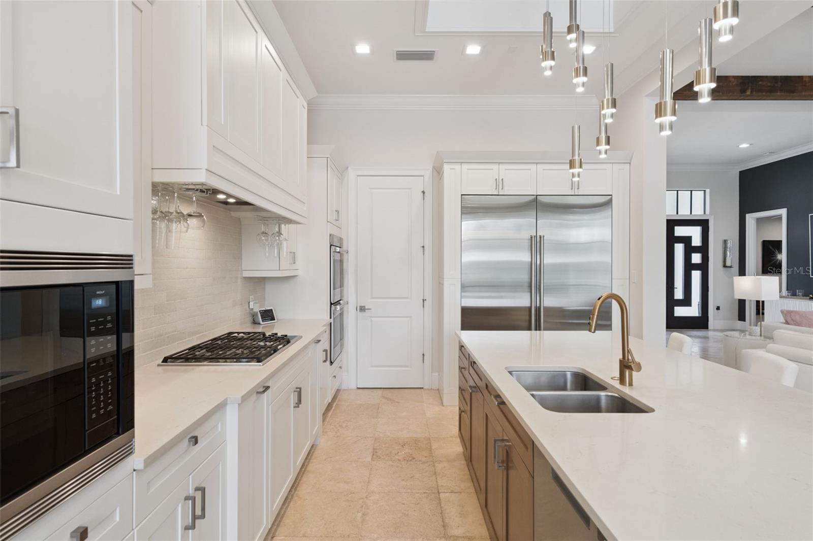 Image 16 of 54 For 10228 Kensington Shore Drive