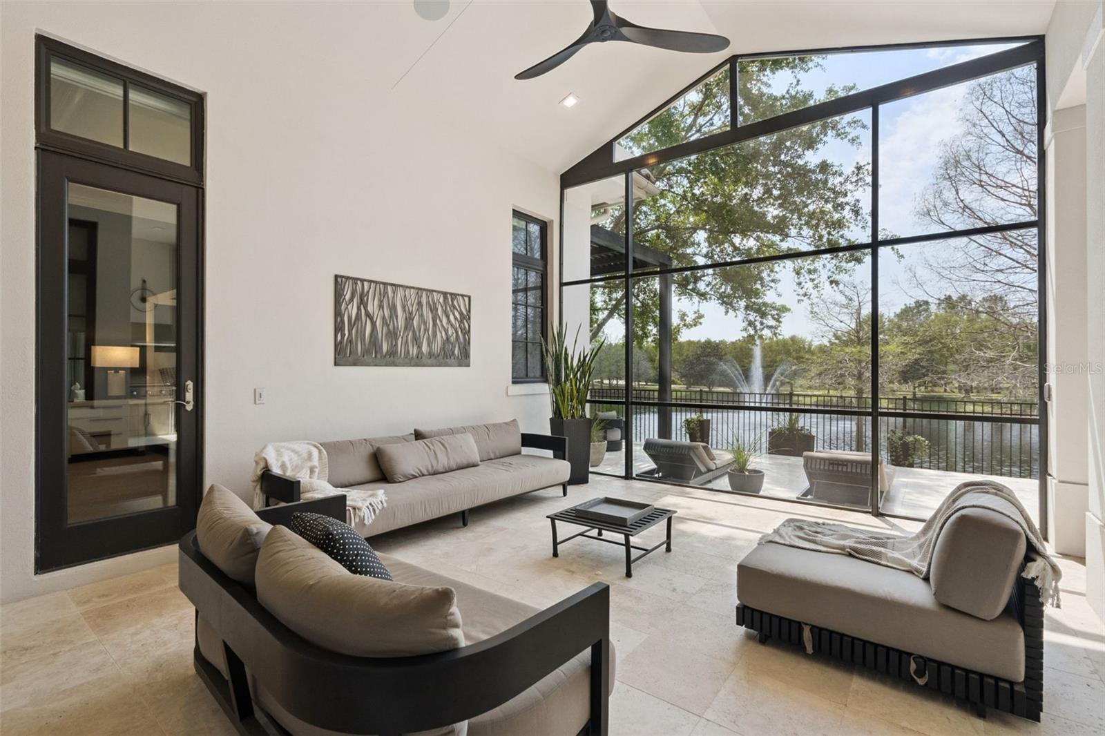 Image 20 of 54 For 10228 Kensington Shore Drive