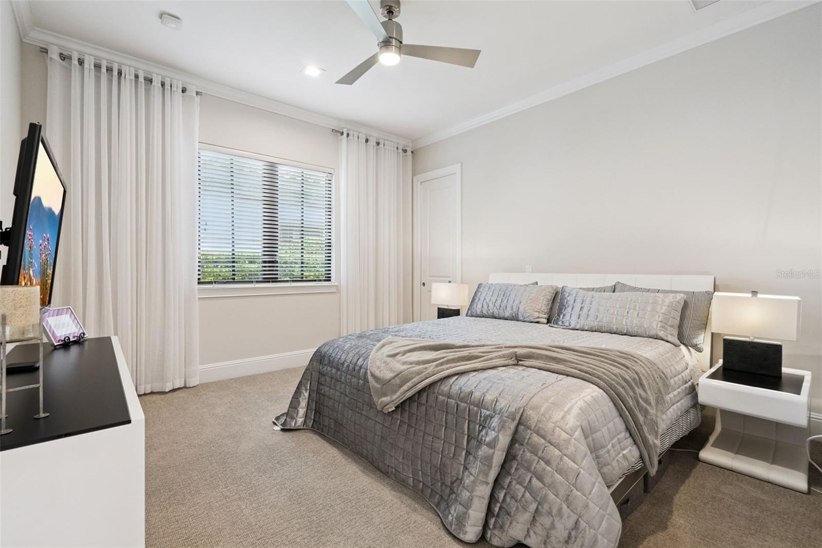 Image 42 of 54 For 10228 Kensington Shore Drive