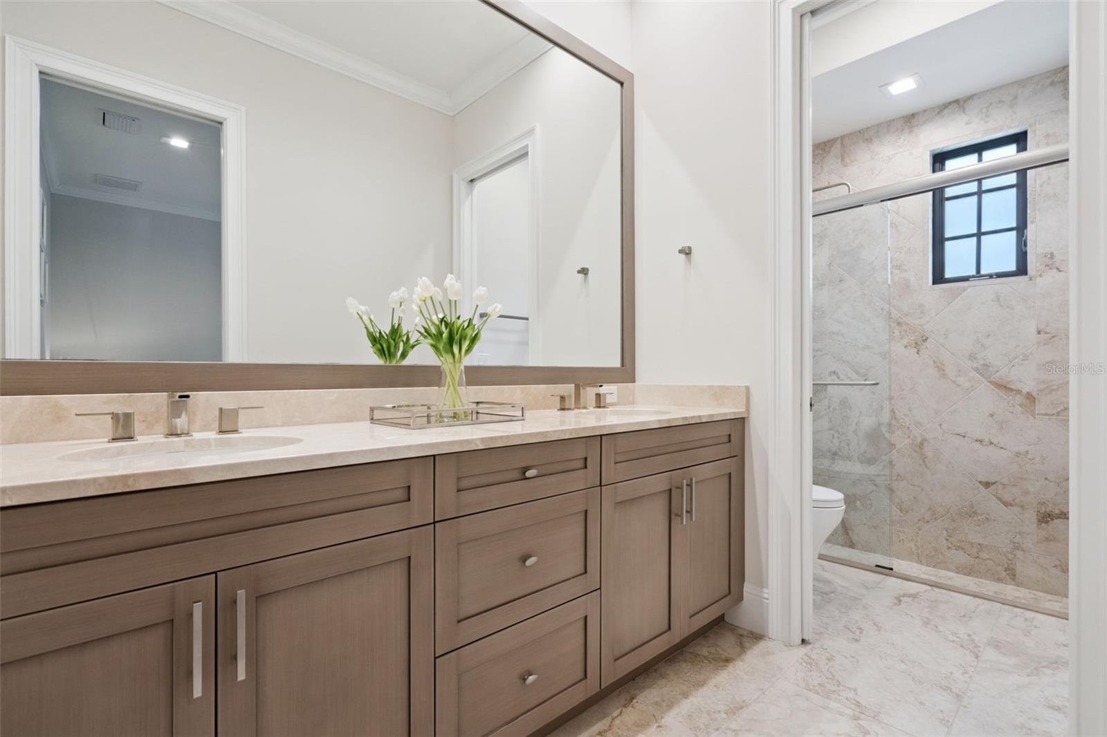 Image 43 of 54 For 10228 Kensington Shore Drive