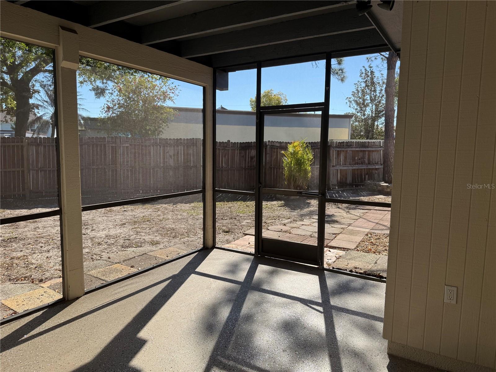 Image 13 of 28 For 2519 Windward Way