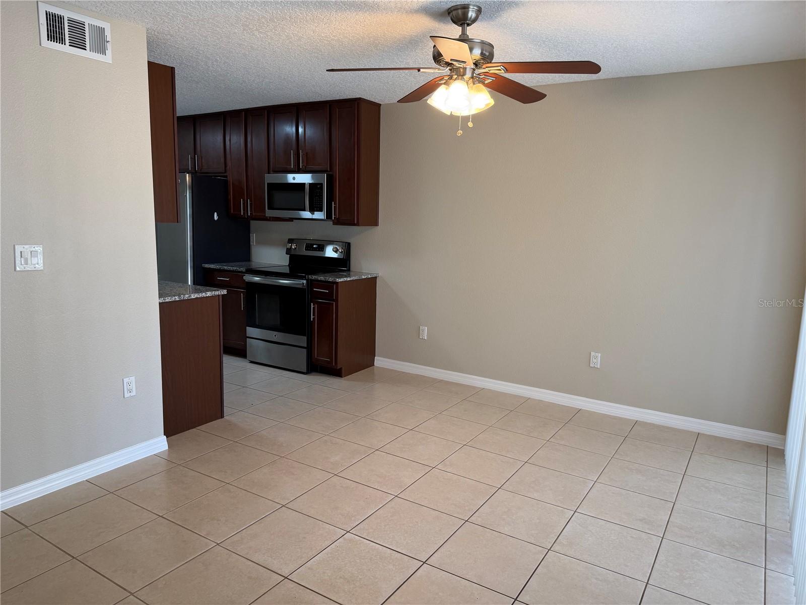 Image 9 of 28 For 2519 Windward Way