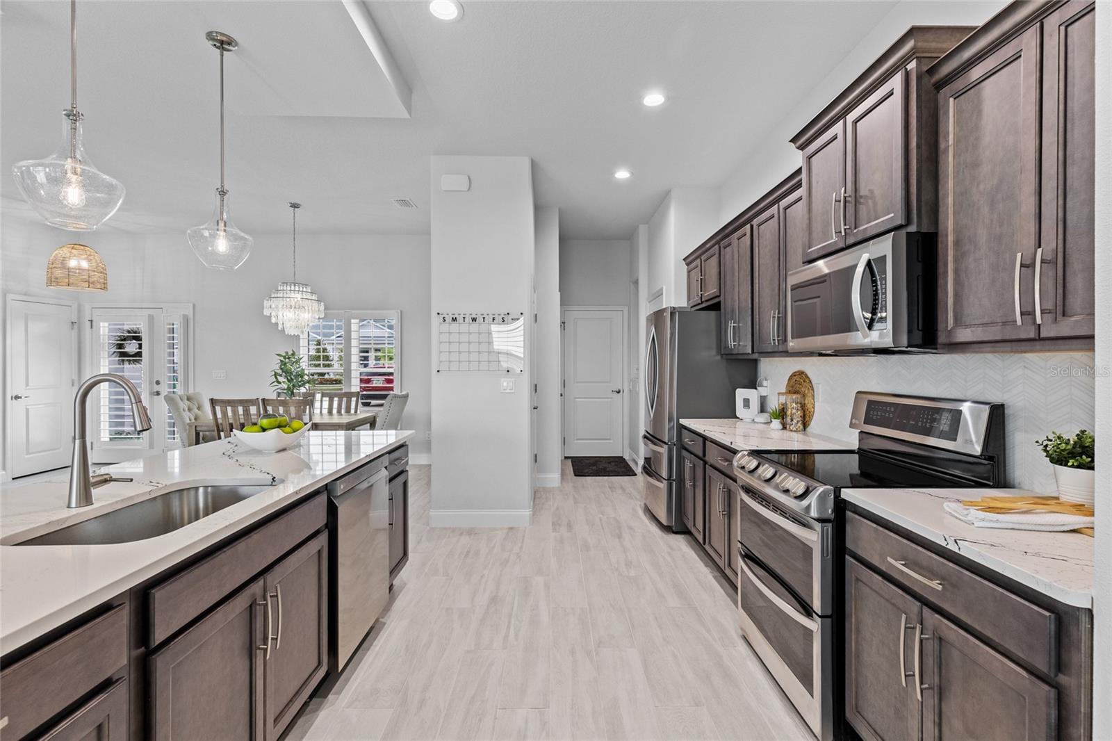 Image 18 of 60 For 1600 Lake Reserve Drive