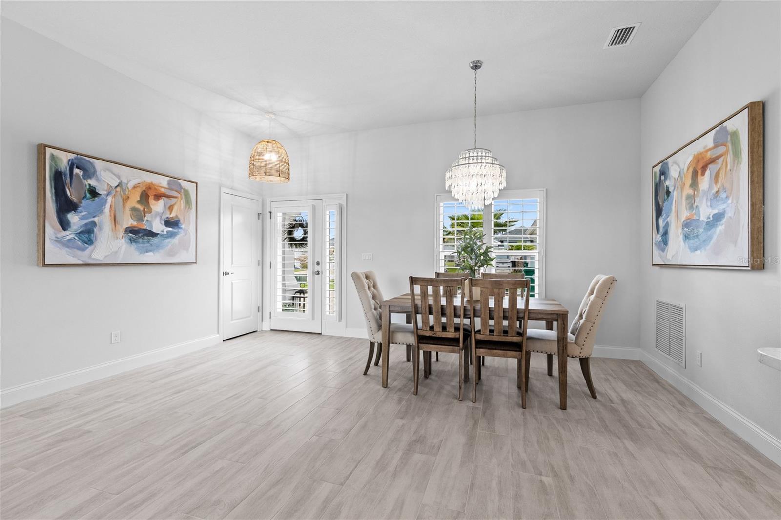 Image 6 of 60 For 1600 Lake Reserve Drive