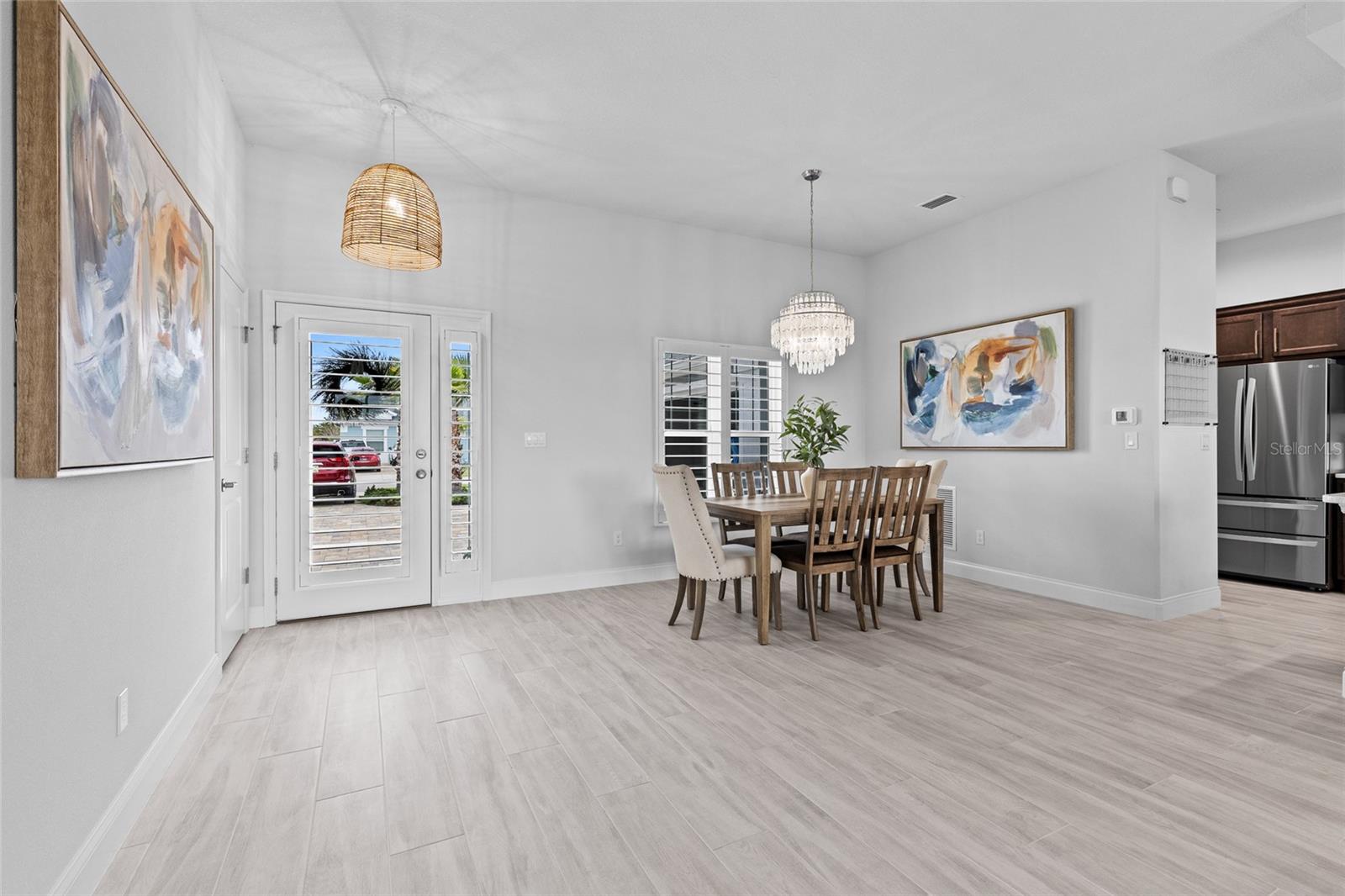 Image 7 of 60 For 1600 Lake Reserve Drive