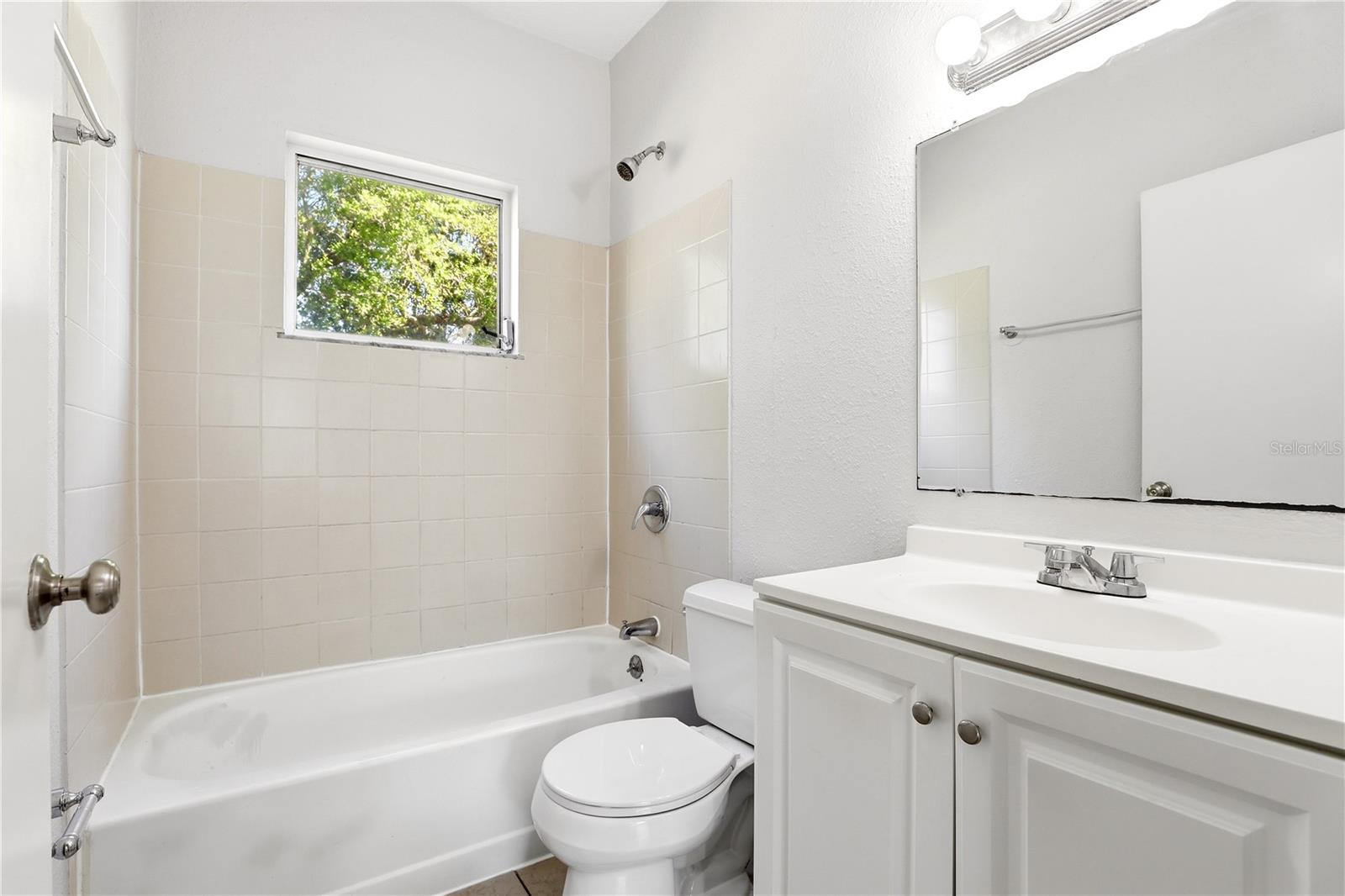 Image 25 of 40 For 918 Shoreview Drive