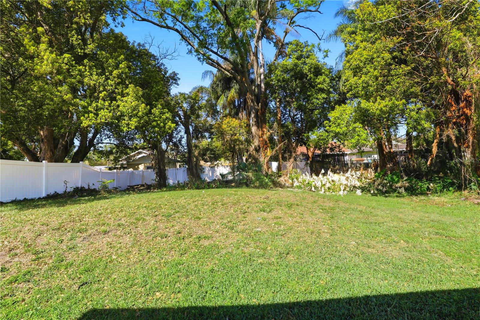 Image 31 of 40 For 918 Shoreview Drive