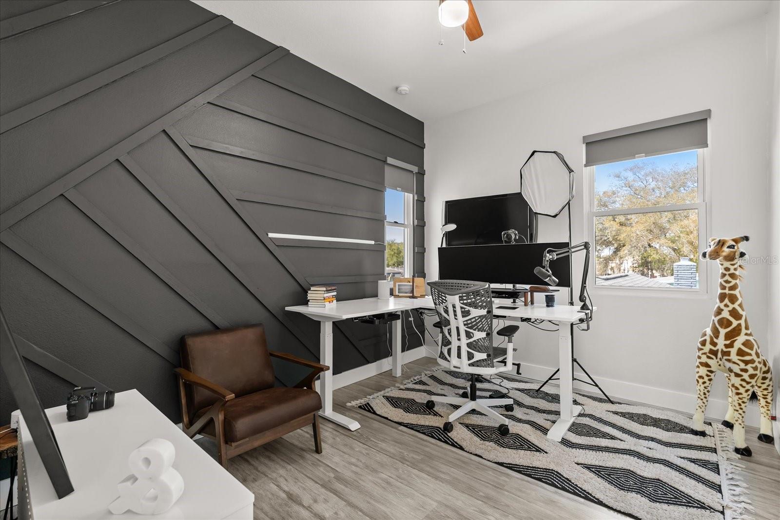 Image 18 of 33 For 668 Overspin Drive