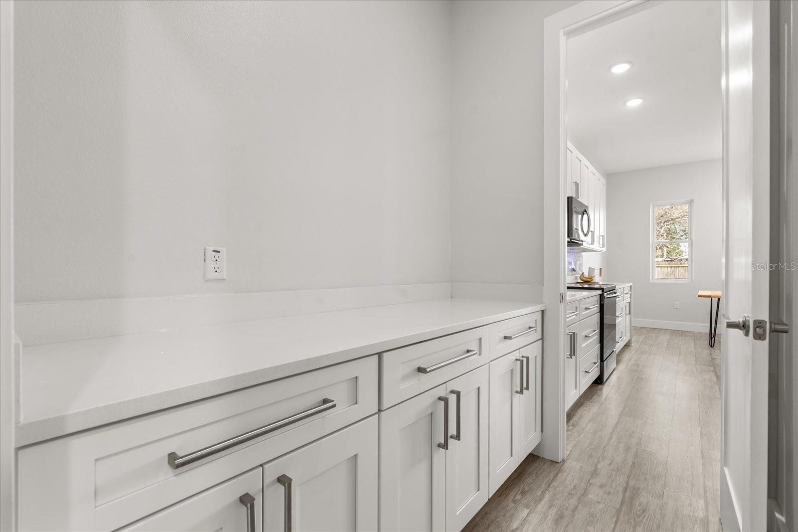 Image 23 of 33 For 668 Overspin Drive