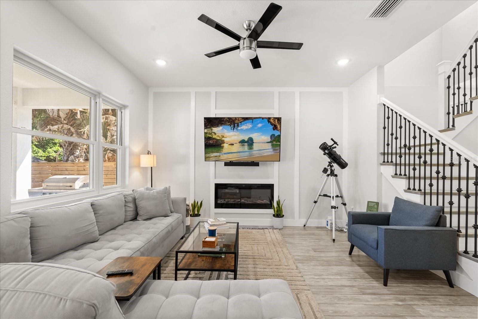 Image 7 of 33 For 668 Overspin Drive