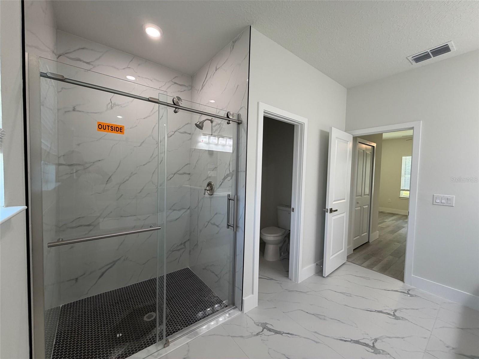 Image 10 of 23 For 22930 Kearny Lane