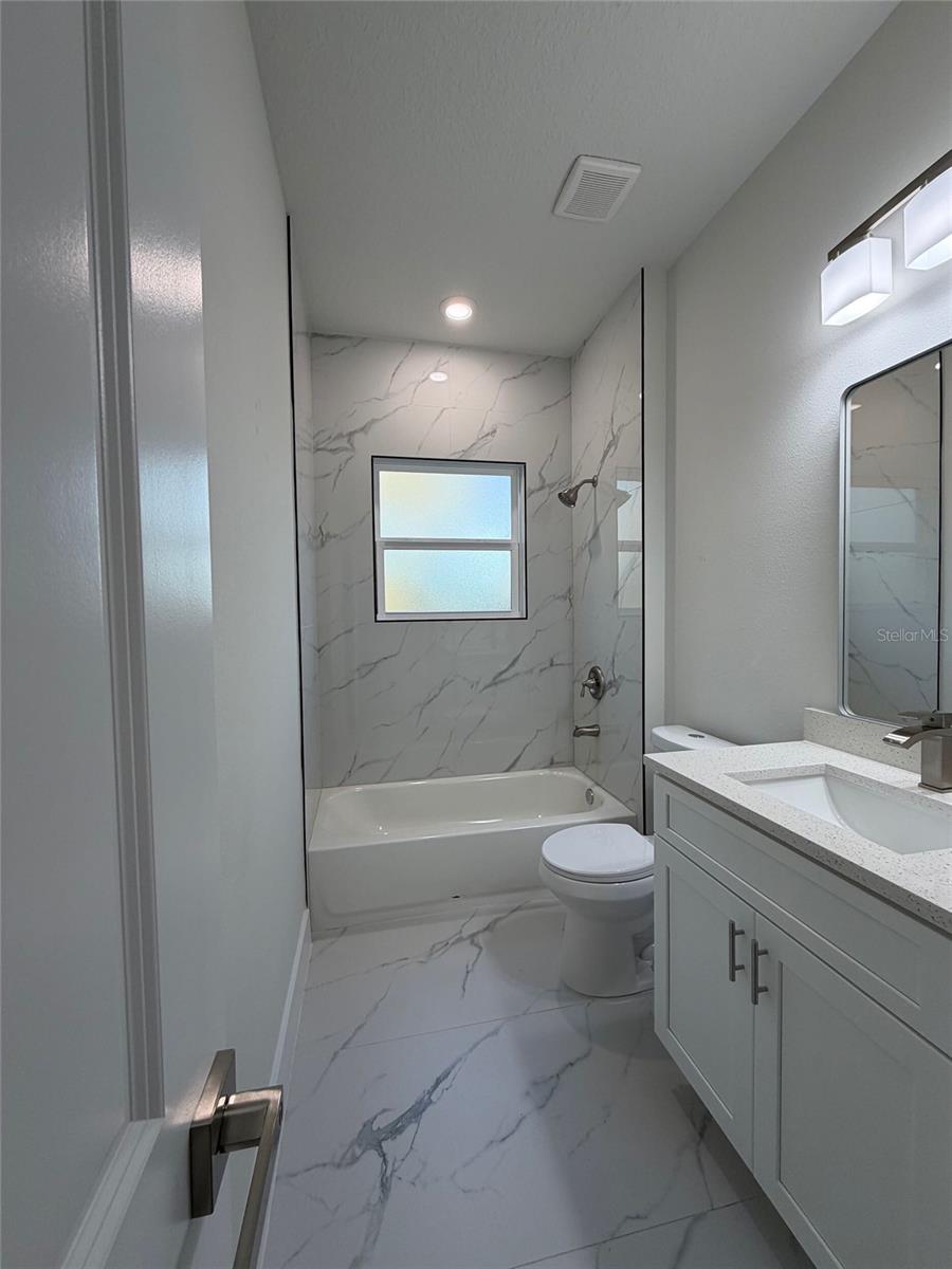 Image 15 of 23 For 22930 Kearny Lane