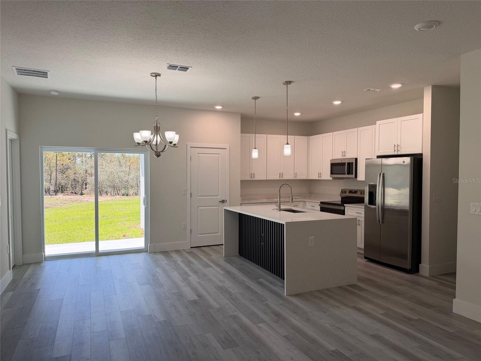 Image 3 of 23 For 22930 Kearny Lane