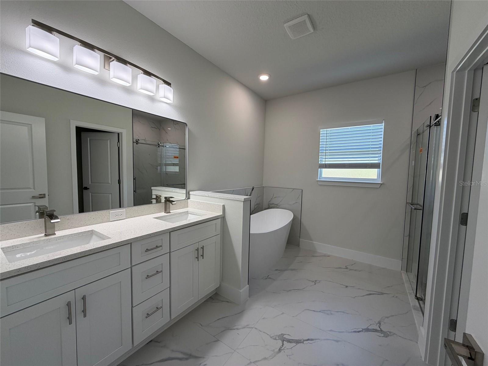 Image 8 of 23 For 22930 Kearny Lane