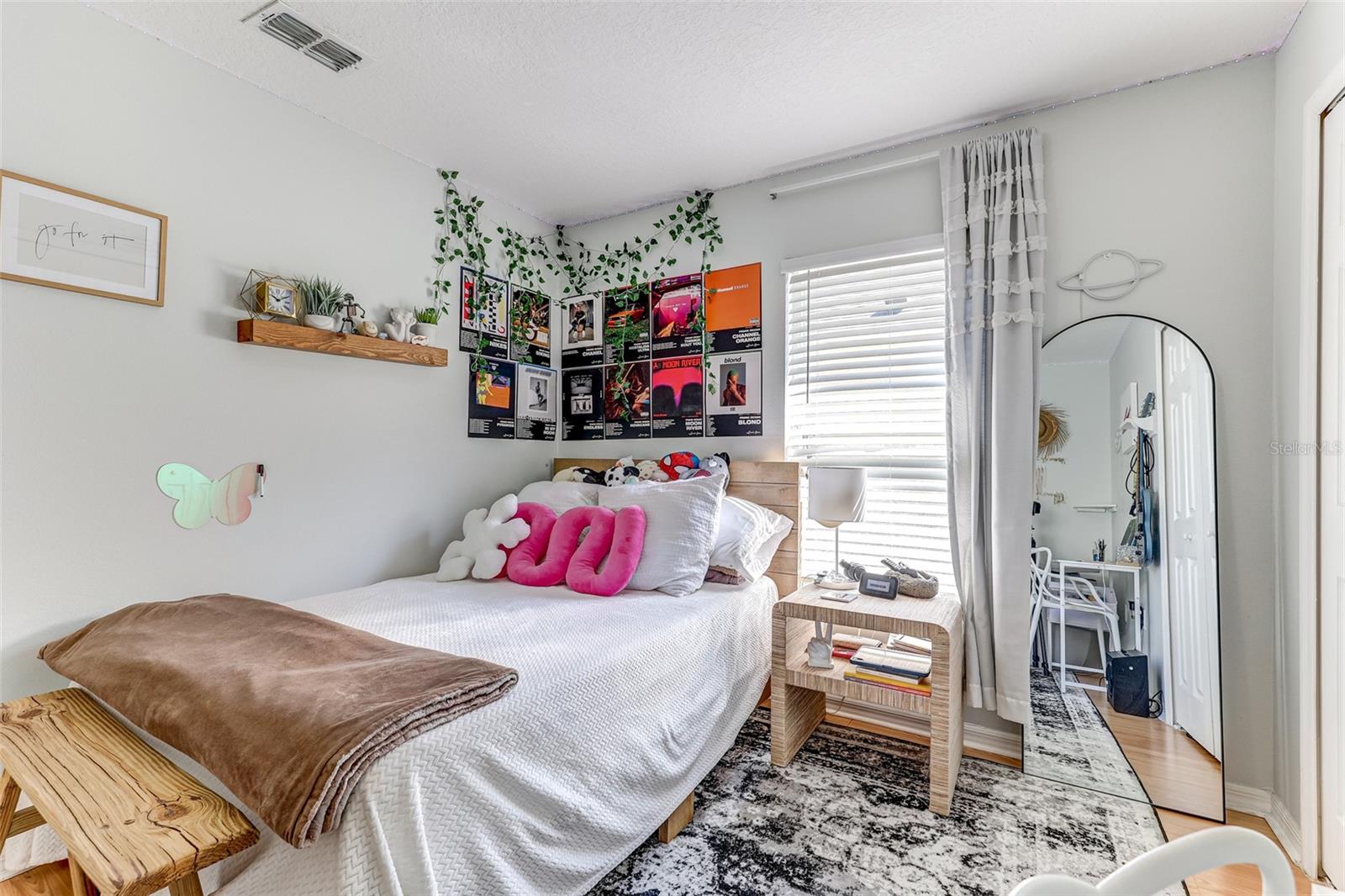 Image 28 of 44 For 814 Brightview Drive