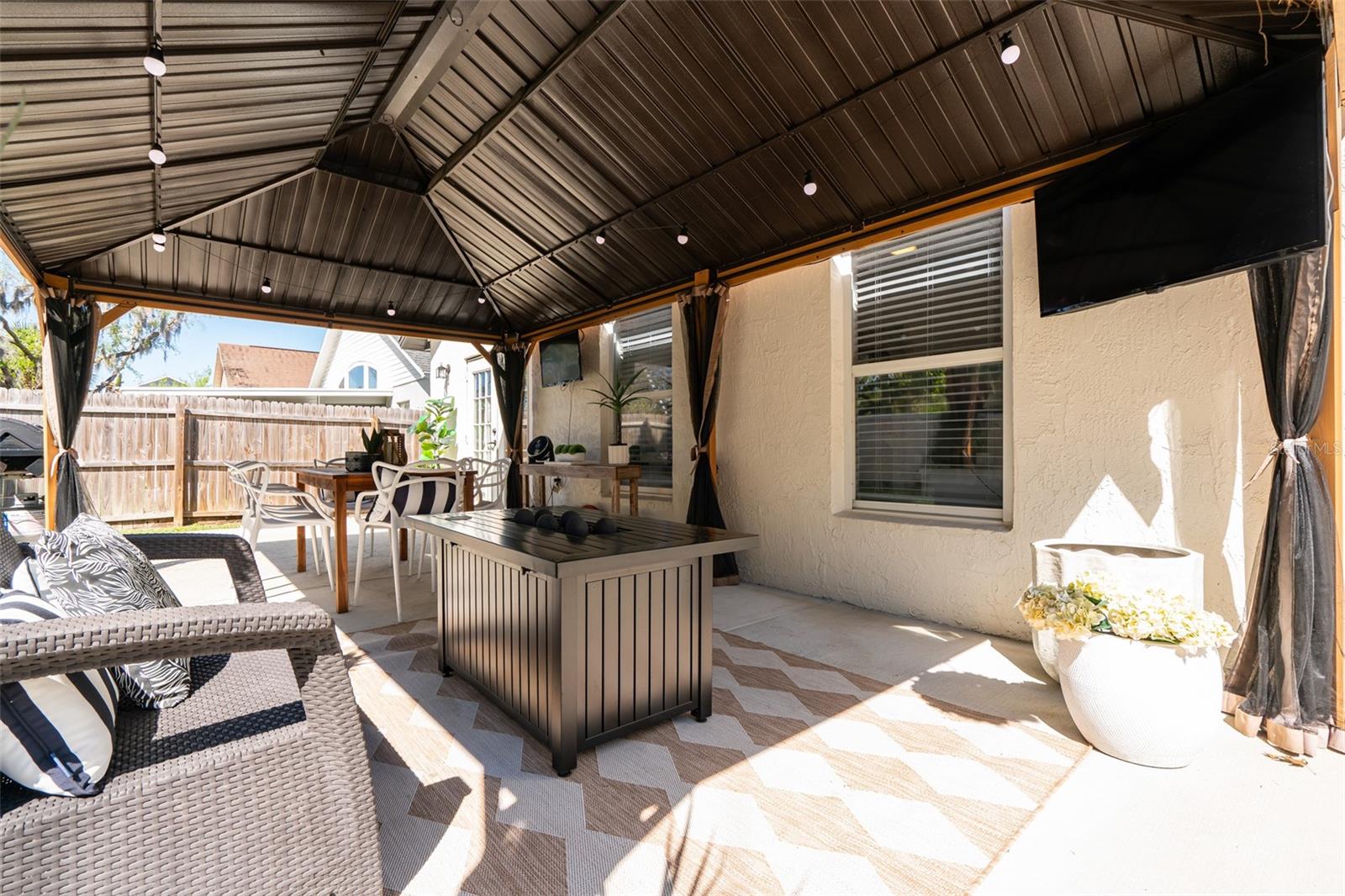 Image 37 of 44 For 814 Brightview Drive