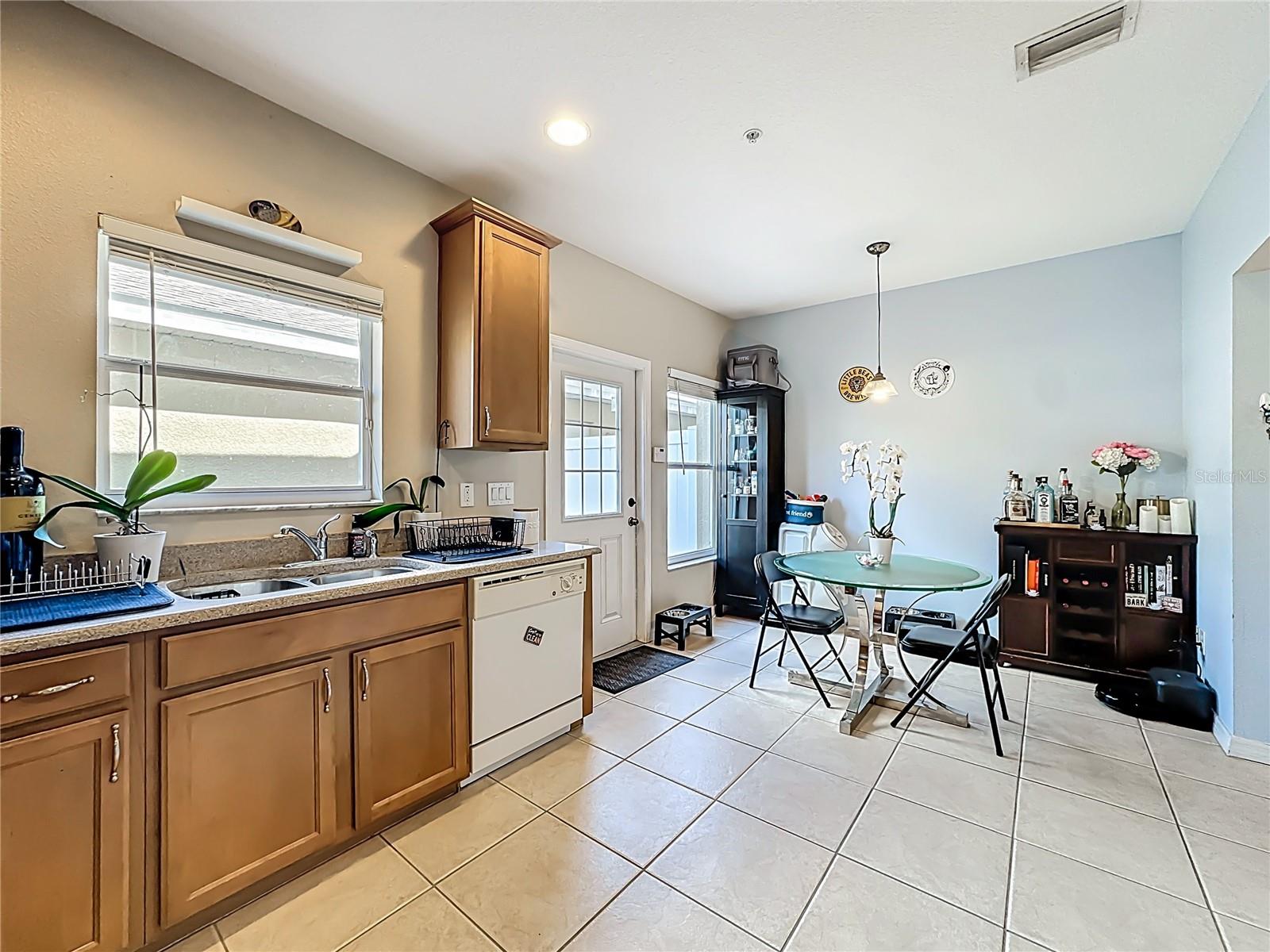 Image 18 of 61 For 13836 Daniels Landing Circle