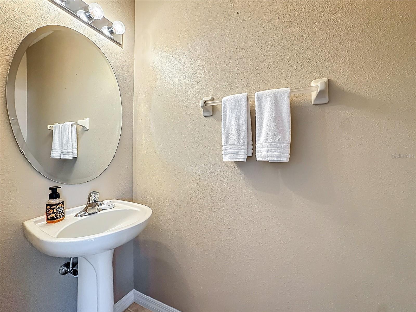 Image 27 of 61 For 13836 Daniels Landing Circle