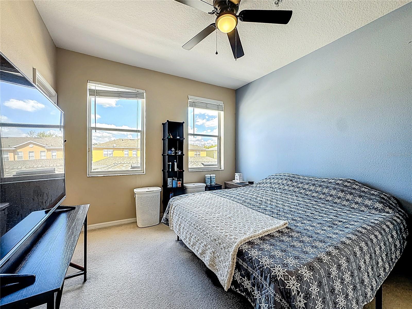 Image 36 of 61 For 13836 Daniels Landing Circle