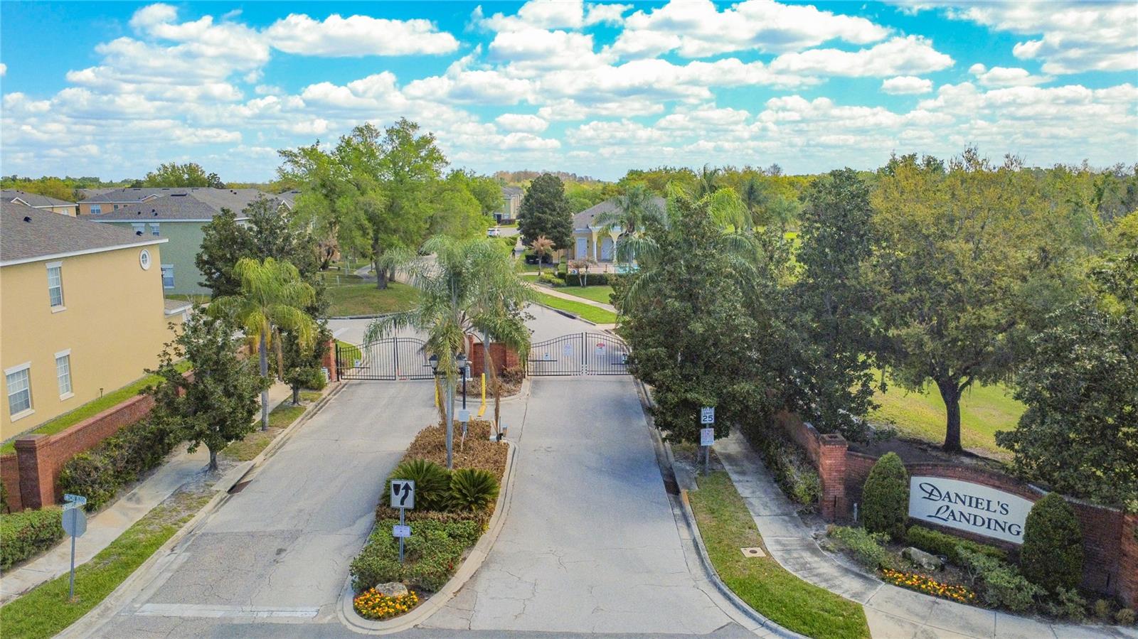 Image 55 of 61 For 13836 Daniels Landing Circle