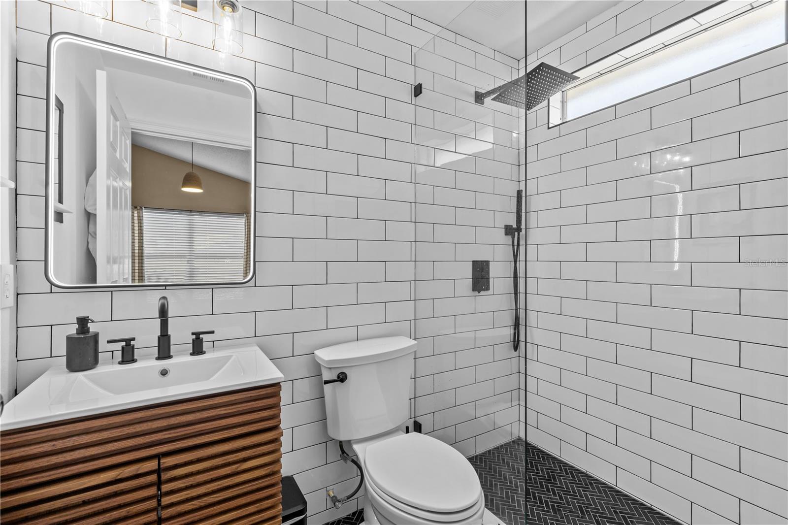 Image 18 of 24 For 2973 Kokomo Loop