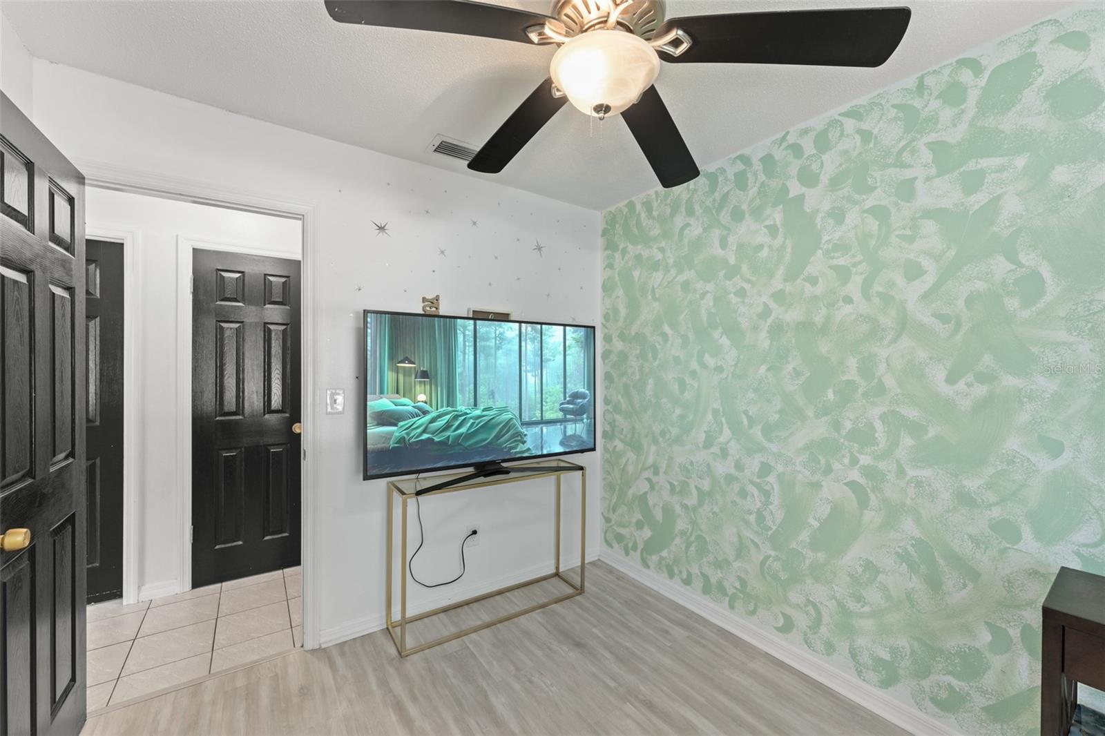 Image 10 of 41 For 429 Virginia Avenue