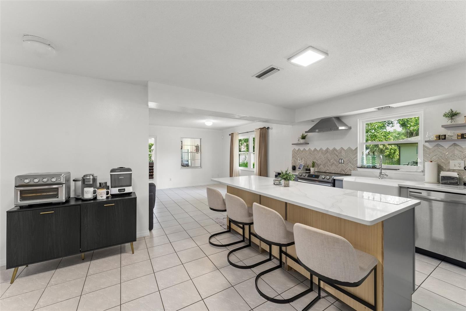 Image 14 of 41 For 429 Virginia Avenue