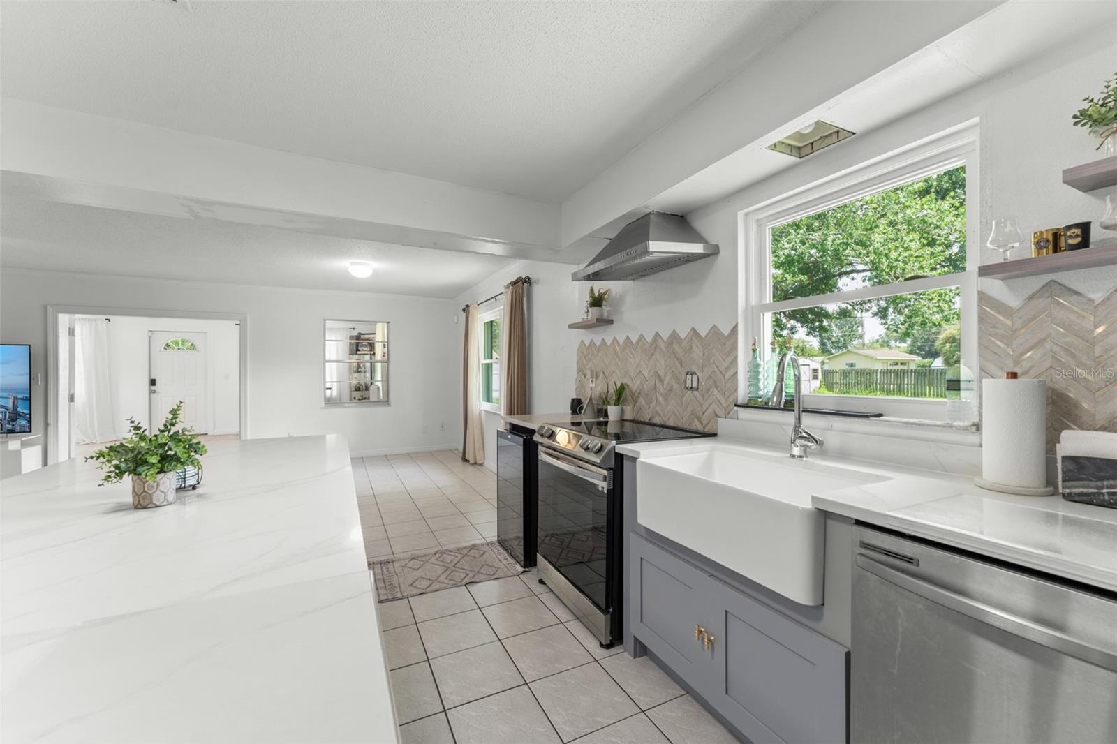 Image 16 of 41 For 429 Virginia Avenue